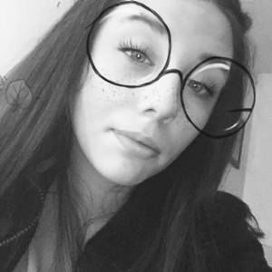 Meet your Posher, Destanee